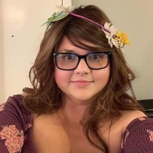 Meet your Posher, Crystal